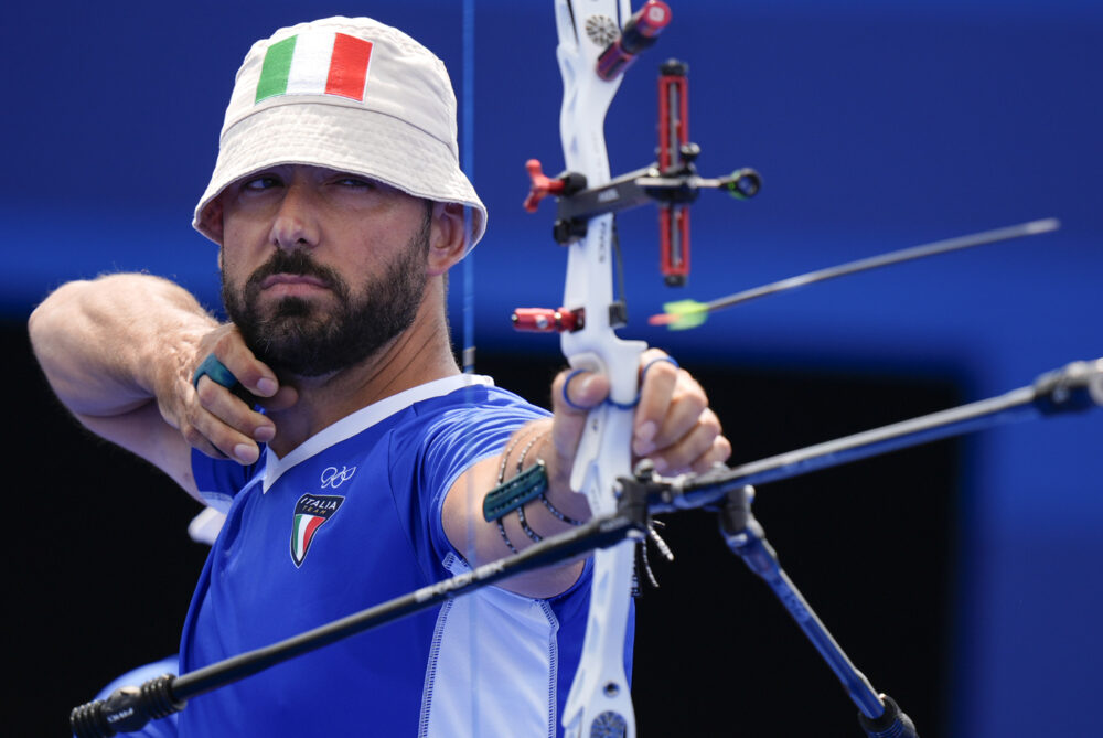 Tiro con l’arco, Mauro Nespoli fa tremare Lee Woo Seok alle Olimpiadi ma esce ai quarti di finale