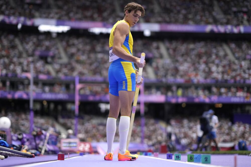 Atletica, Claudio Stecchi primo degli esclusi alle Olimpiadi. Duplantis timbra il cartellino nell’asta