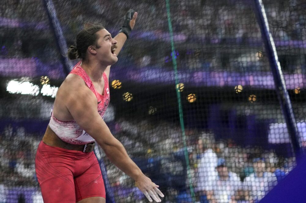 Atletica, Ethan Katzberg domina la finale del lancio del martello: misura da capogiro