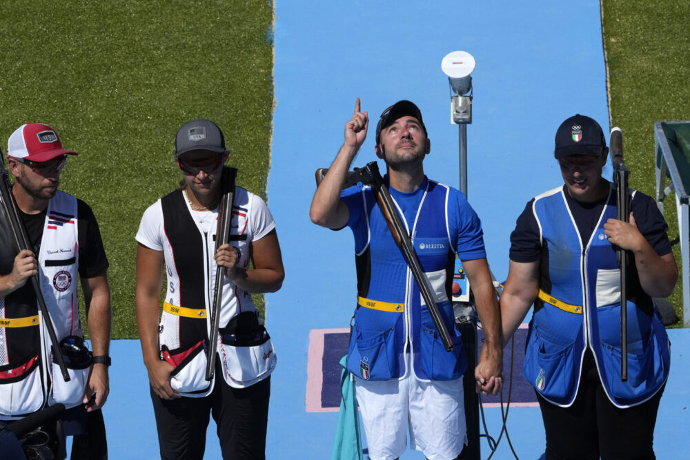 IL GIORNO DEI CAMPIONI! Gli olimpionici Bacosi/Rossetti piegano i fenomeni americani e conquistano l’oro nello skeet misto!