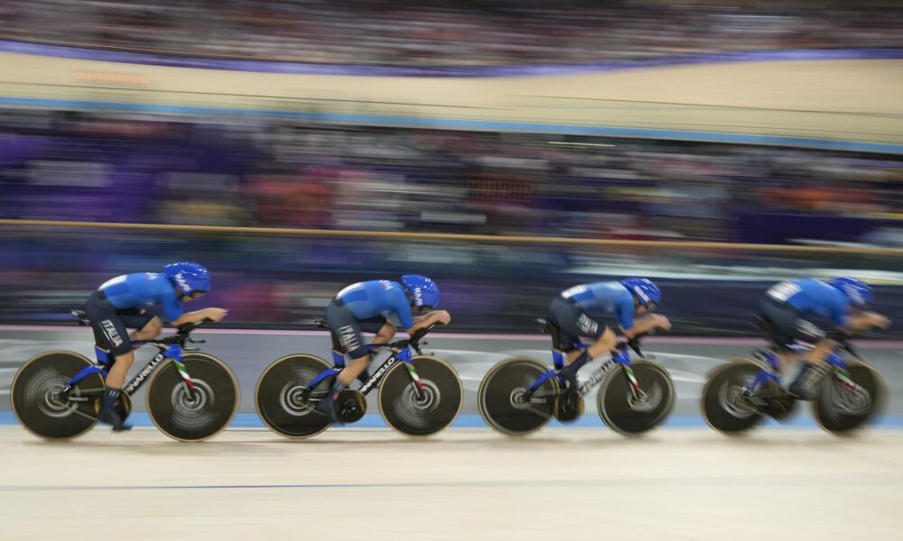 Ciclismo su pista quartetto femminile