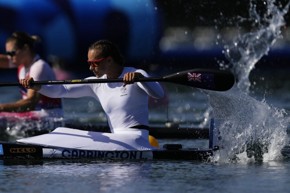 Canoa velocità, Lisa Carrington è la regina delle Olimpiadi. Terzo oro per la neozelandese