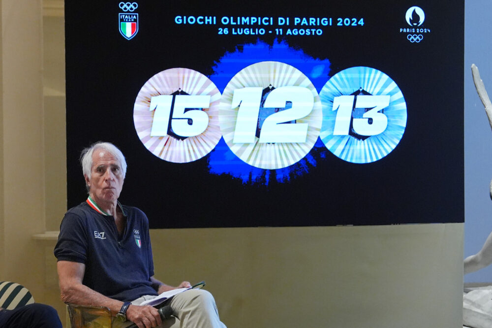 Olimpiadi 2024 la cerimonia di chiusura in diretta Paltrinieri e