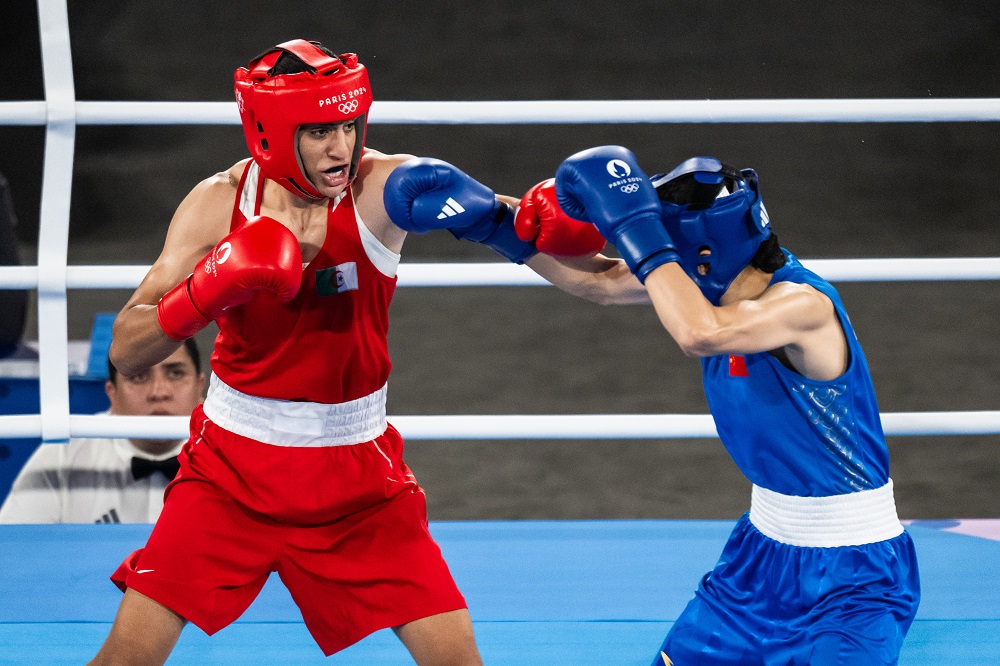 Boxe, Imane Khelif si prende l’oro olimpico. Doppio urrà per l’Uzbekistan