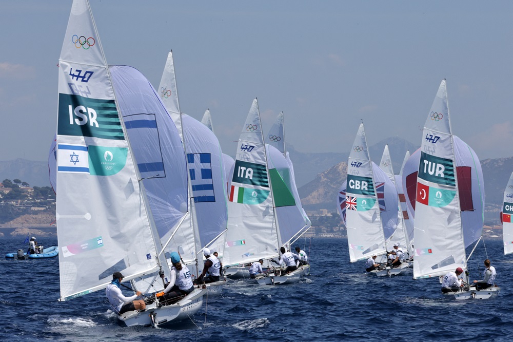 Vela, posticipata a domani la Medal Race del 470 misto