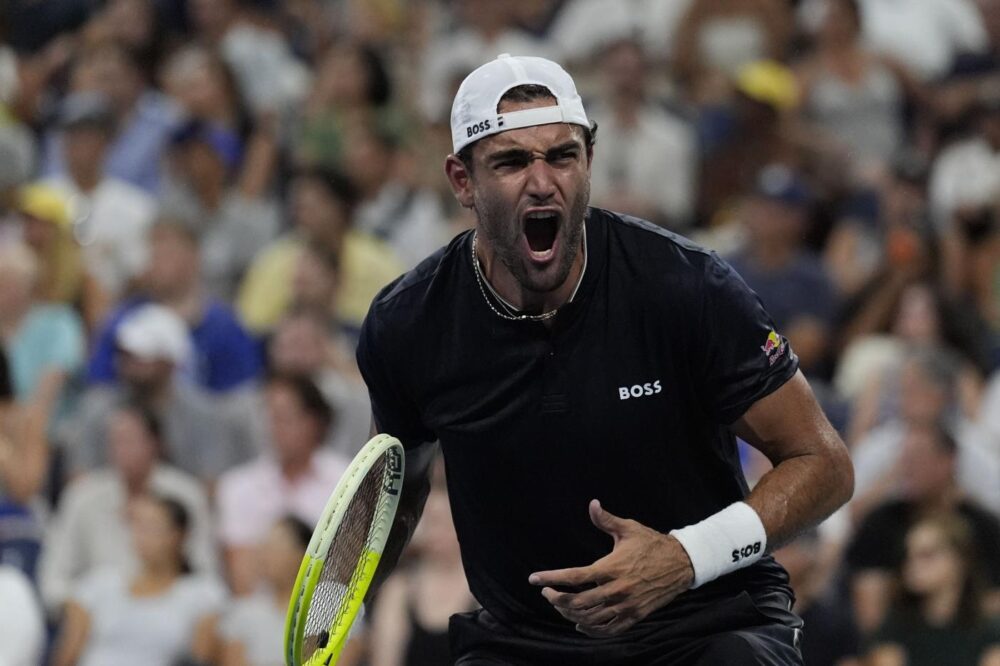 LIVE Berrettini Fonseca 6 1, 1 2, Italia Brasile Coppa Davis in DIRETTA: serve prima il brasiliano nel 2° set