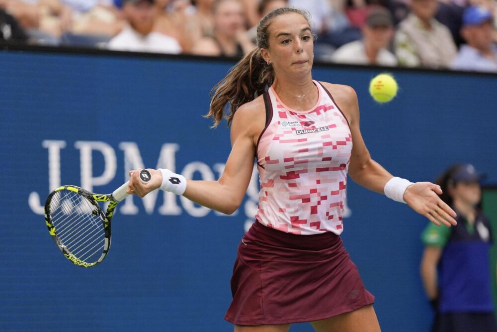 Lucia Bronzetti batte da lucky loser l’australiana Tomljanovic e accede al secondo turno del WTA di Wuhan