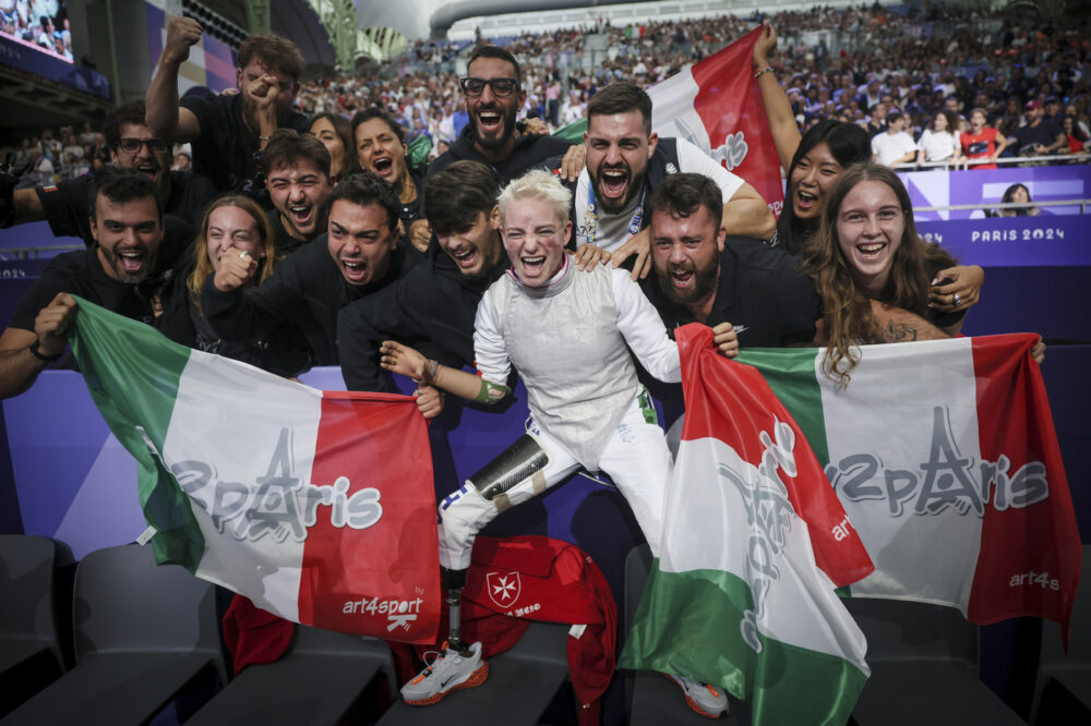 LIVE Paralimpiadi 2024, liveblog 5 settembre in DIRETTA: tocca a Tapia nel lancio del disco, azzurre in semifinale nel fioretto a squadre. Superbo bronzo di Mazzone nel paraciclismo