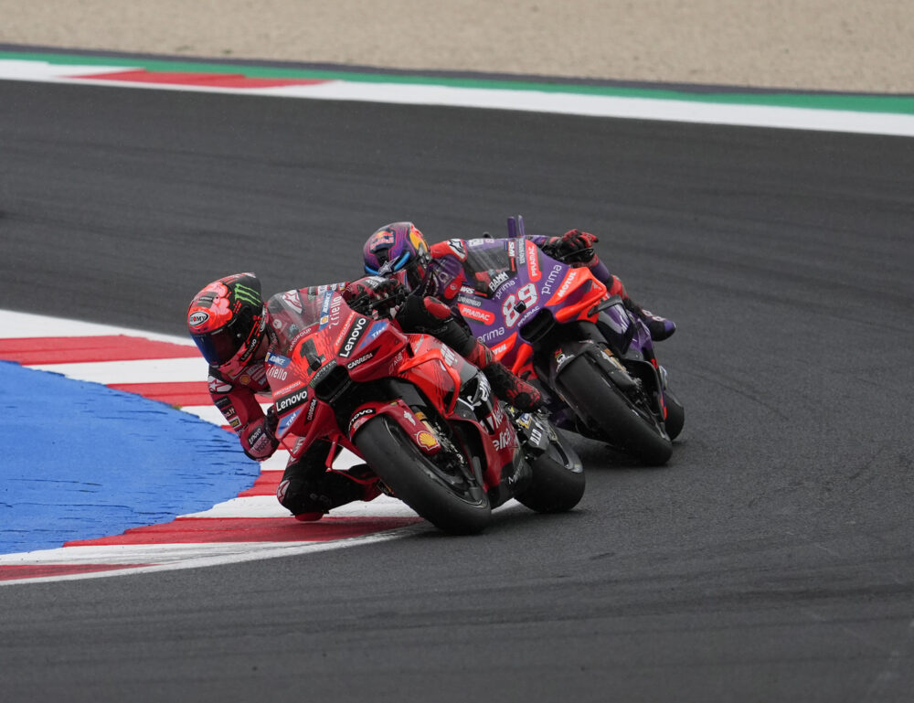 LIVE MotoGP, GP Emilia Romagna 2024 in DIRETTA: entra in pista Bagnaia, ancora ai box Martin e Marquez