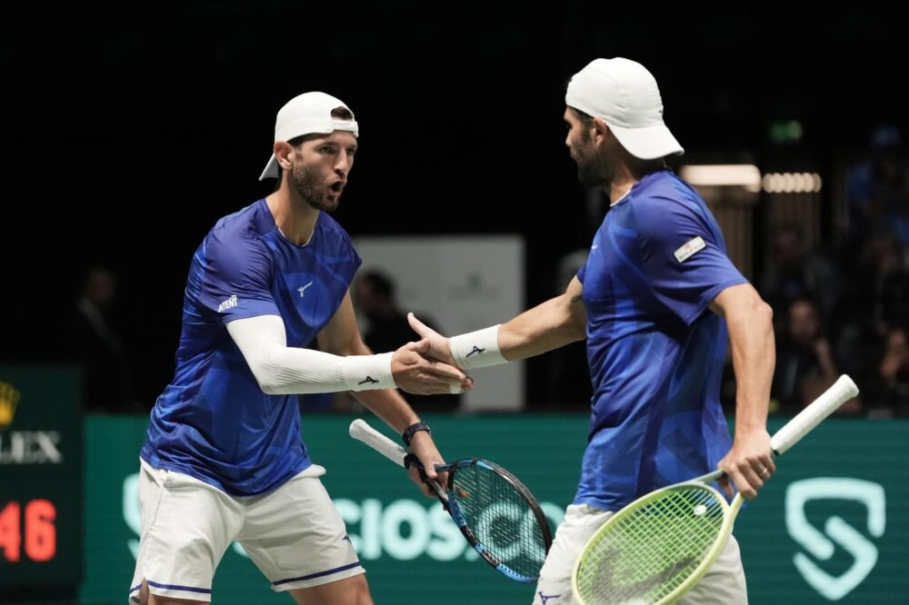 LIVE Bolelli/Vavassori Koolhof/Van de Zandschulp 6 7 3 4, Italia Olanda 2 0 Coppa Davis 2024 in DIRETTA: fasi decisive del secondo set