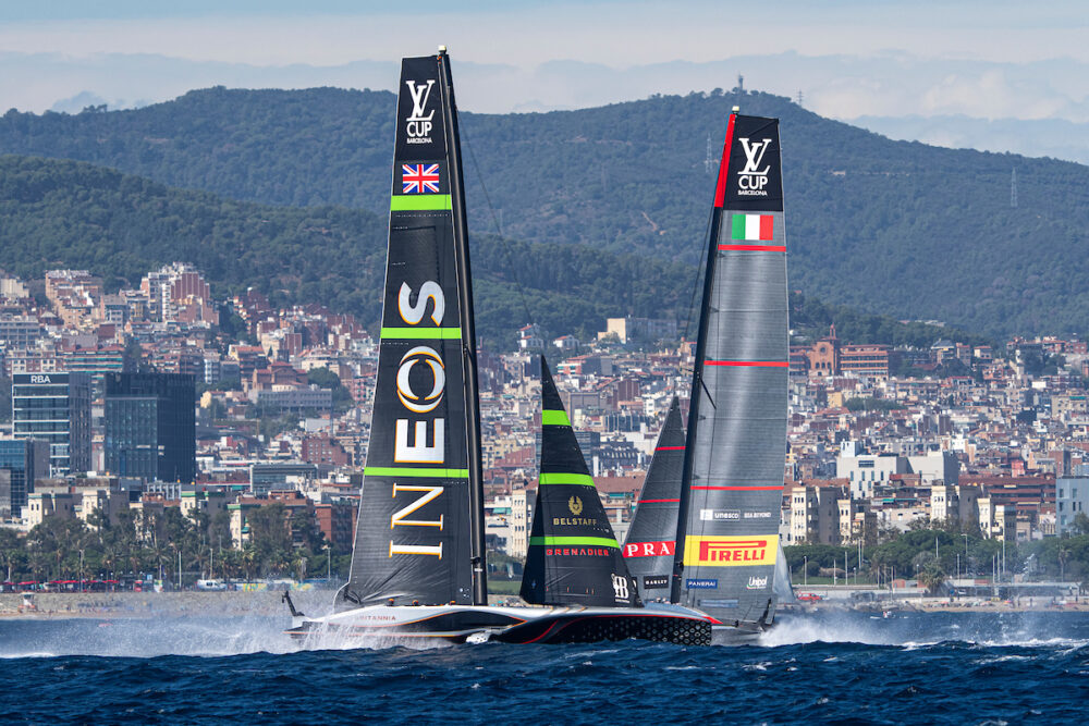 Luna Rossa Ineos, giornata rovente a Barcellona. Partenze decisive e l’incognita del poco vento