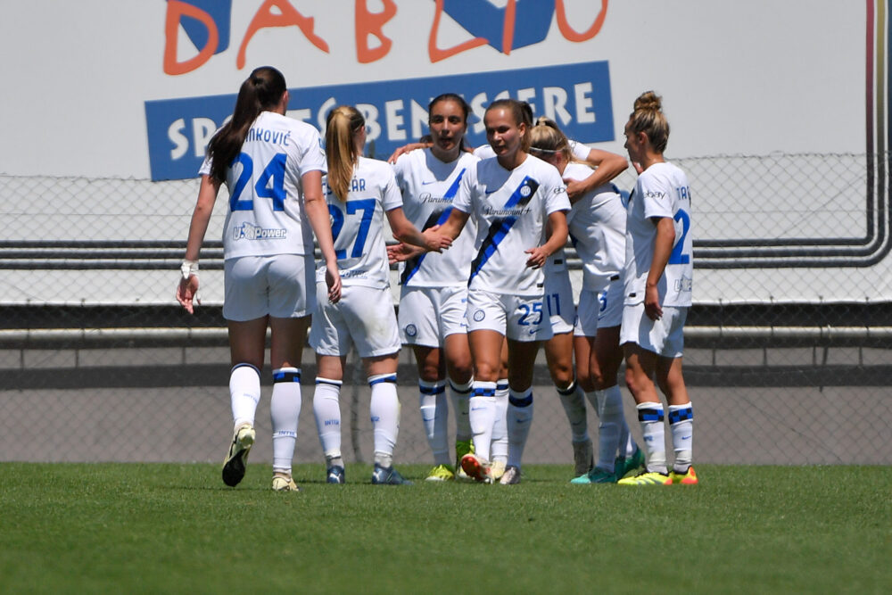 Calcio femminile, l’Inter passa a Napoli e si porta in testa