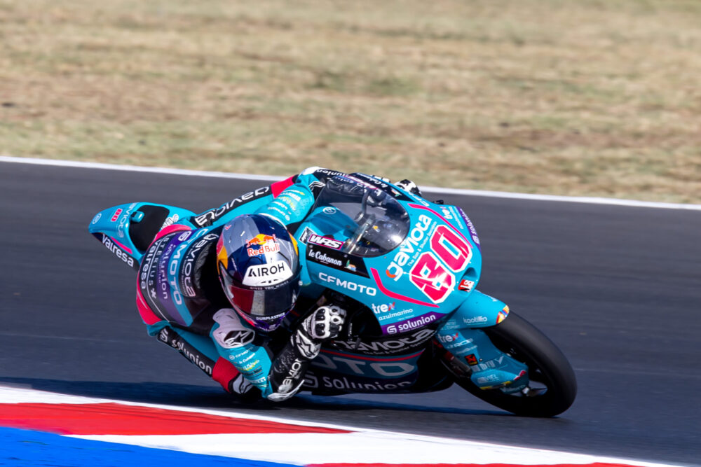 Moto3, David Alonso vince una gara palpitante a Misano, sesto un ottimo Luca Lunetta