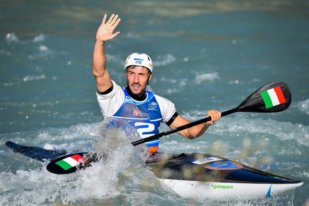 Canoa slalom, Giovanni De Gennaro sale sul podio a La Seu e chiude secondo nella classifica di Coppa del Mondo!