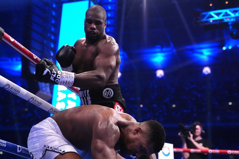 Boxe: Daniel Dubois spietato, è iridato IBF dei massimi. Per Anthony Joshua un KO che sa di fine