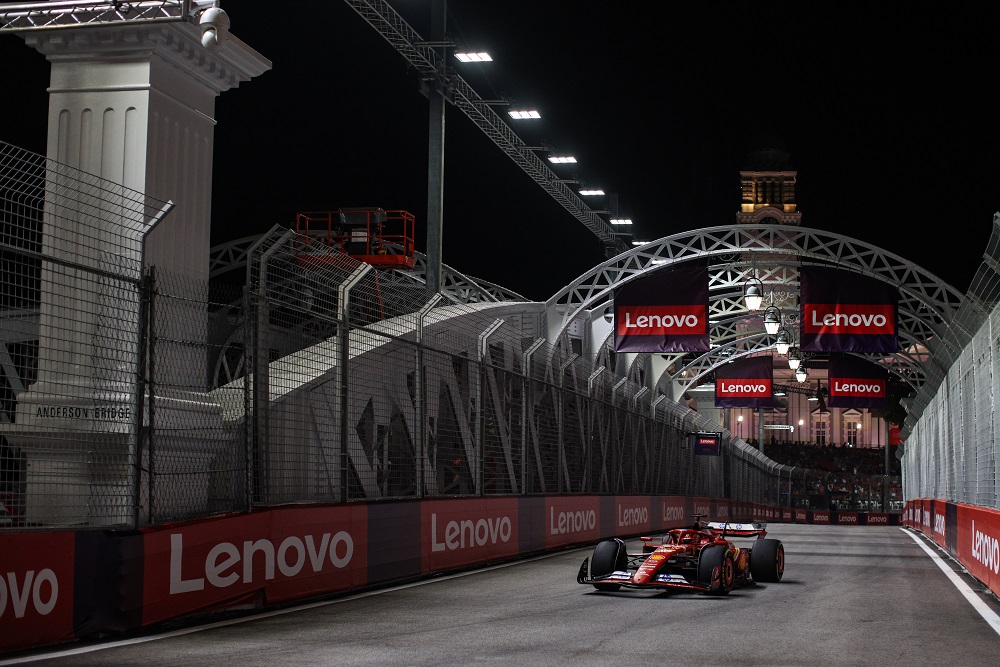 LIVE F1, GP Singapore 2024 in DIRETTA: Norris fa il vuoto nella FP3, le Ferrari inseguono. Alle 15.00 le qualifiche