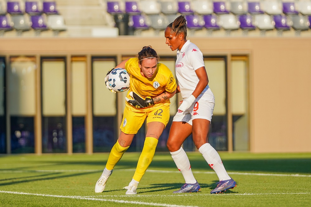 Calcio femminile, Fiorentina vittoriosa contro l’Ajax e