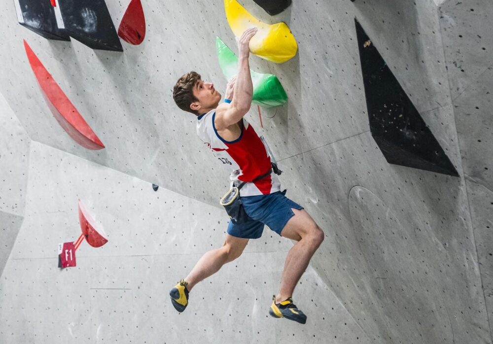 Arrampicata sportiva, Nicolò Sartirana in semifinale del boulder a Praga in Coppa del Mondo, fuori gli altri azzurri