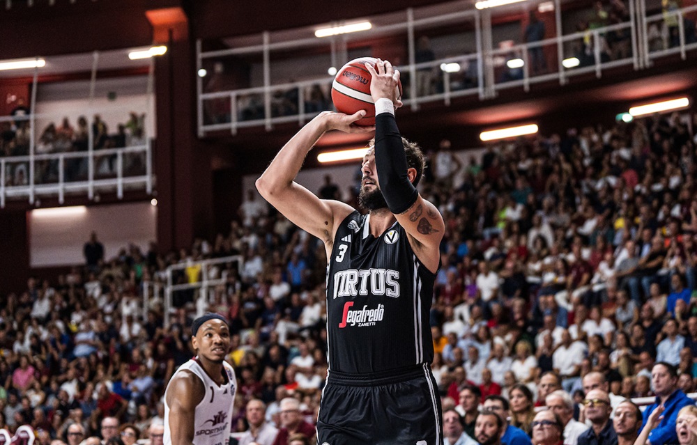 Basket, Bologna espugna Trapani nell’esordio della Serie A. Vittorie esterne anche di Trento e Scafati