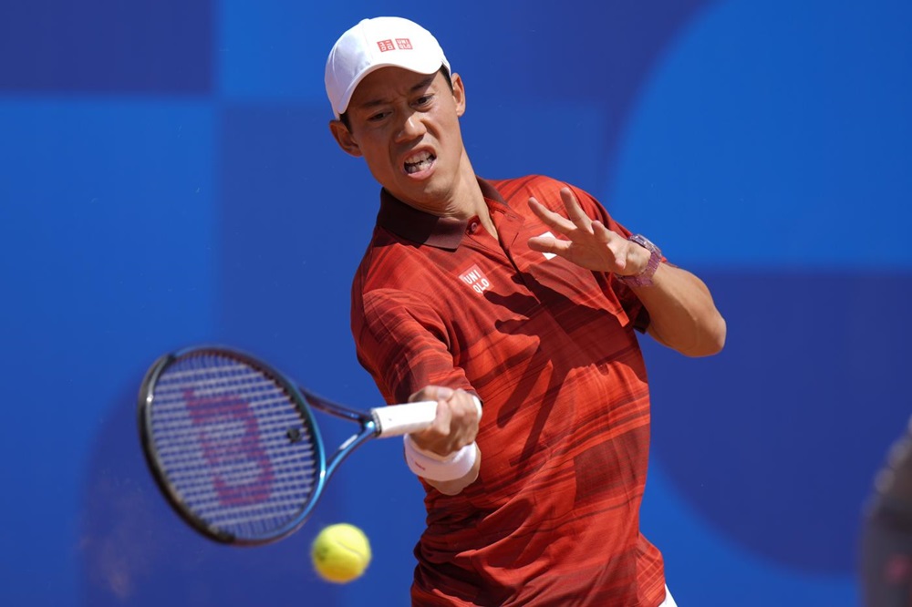 ATP Tokyo 2024, Nishikori continua il suo sogno in casa. Avanti Rune, Machac elimina Paul