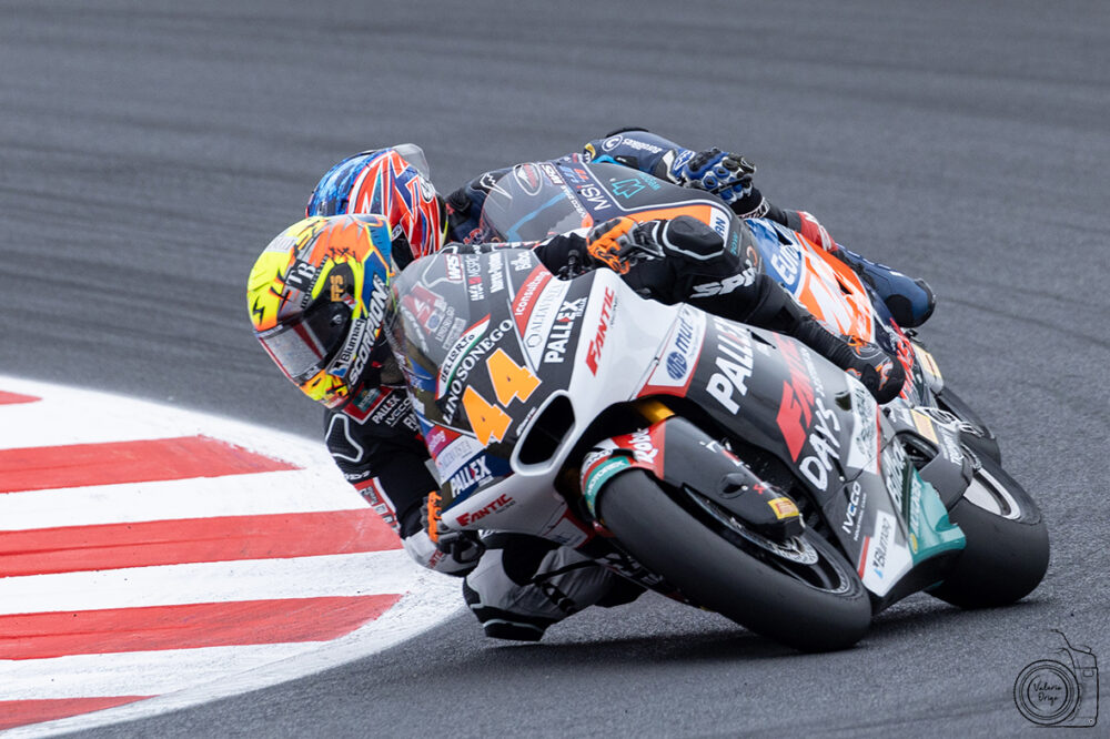 Moto2, Aron Canet si piazza davanti a tutti nella FP del GP di Barcellona, Arbolino in top3