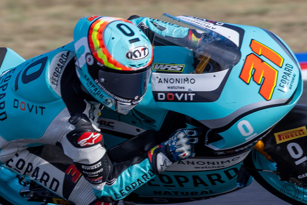 Moto3, straordinaria pole di Adrian Fernandez a Sepang su Ortolà a Alonso, 6° Luca Lunetta