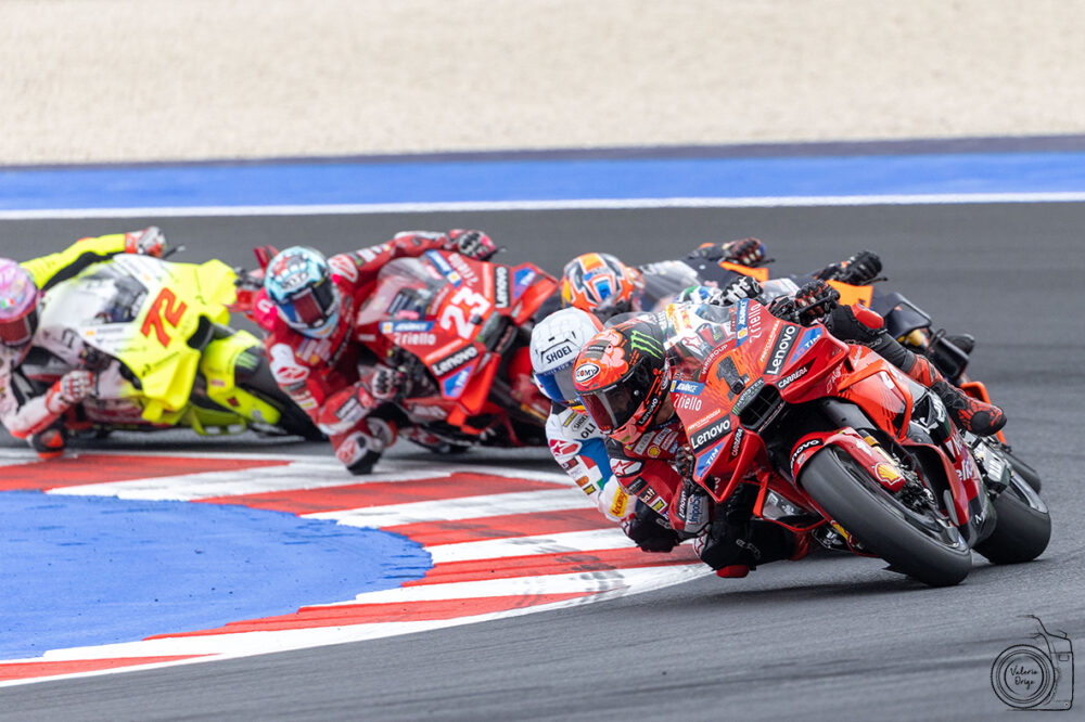 MotoGP, orari warm up e gara GP Emilia Romagna 2024: programma di domani, tv, streaming, guida TV8 e Sky