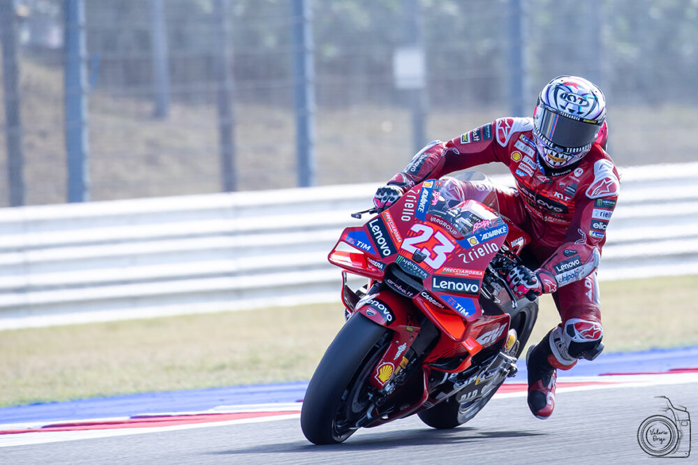 MotoGP, Enea Bastianini: “Ho avuto la tentazione di rientrare al box, il podio in casa è speciale”