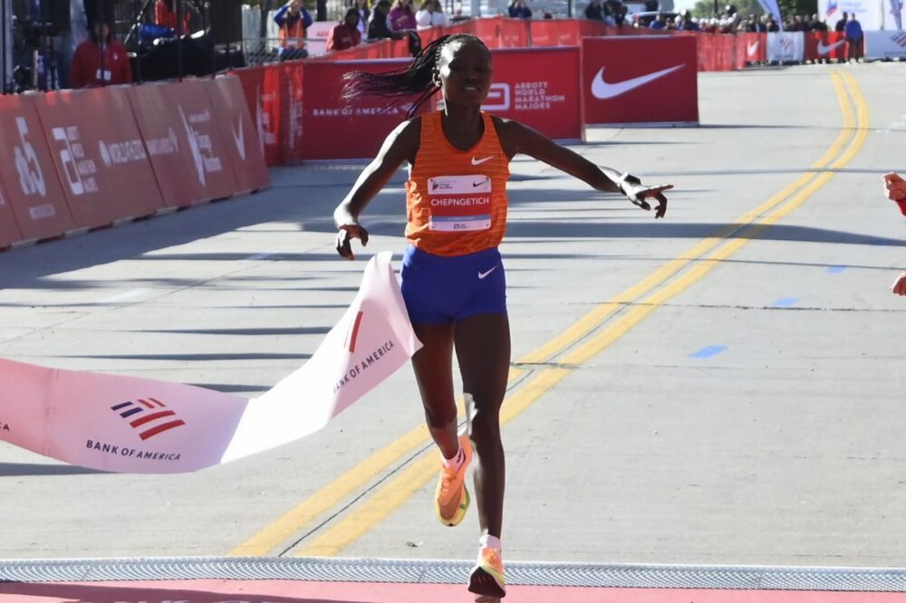 Ruth Chepngetich nella leggenda: record del mondo di maratona, prima donna sotto le 2h10?! Demolito il muro