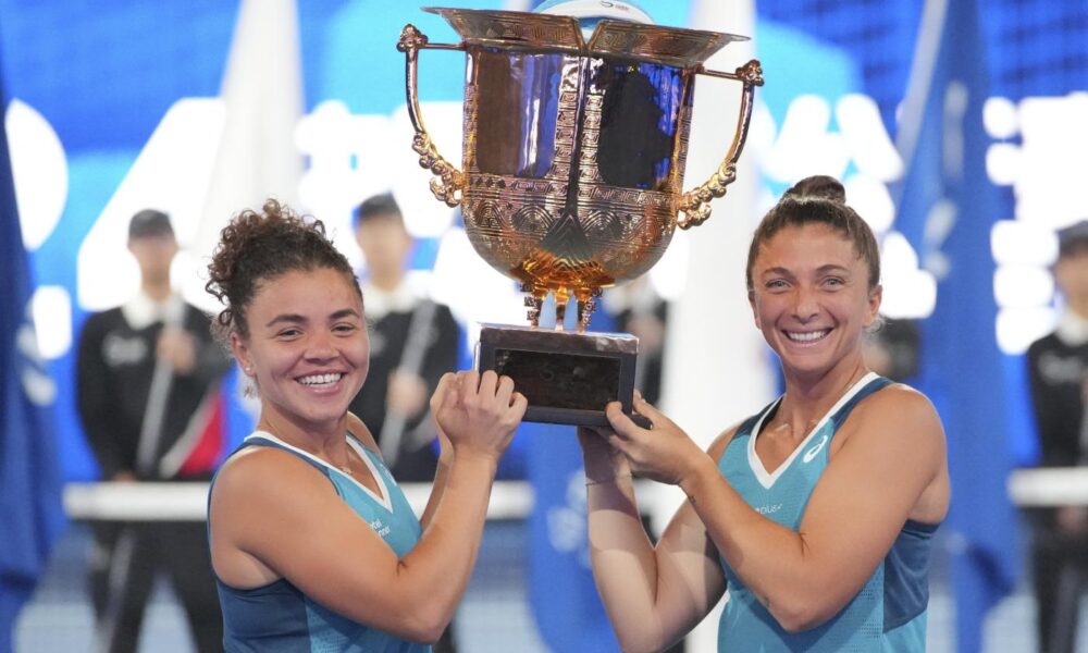 Jasmine Paolini, Sara Errani