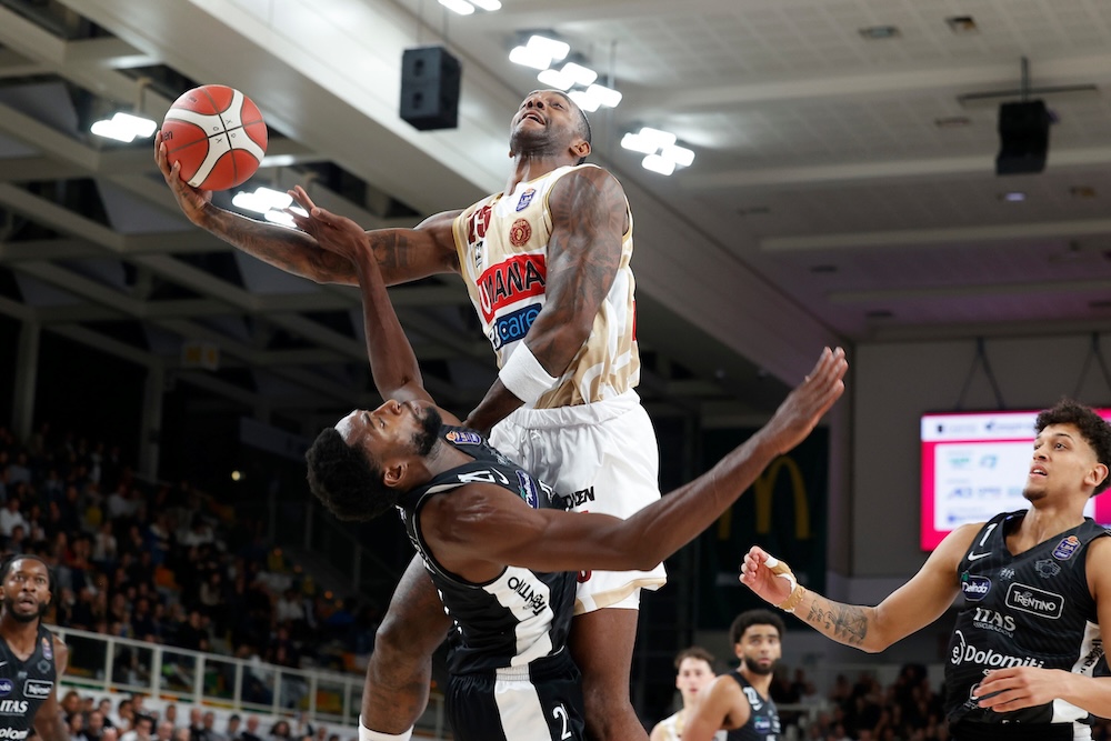 Basket, vittorie di Trento e Trapani negli anticipi di Serie A