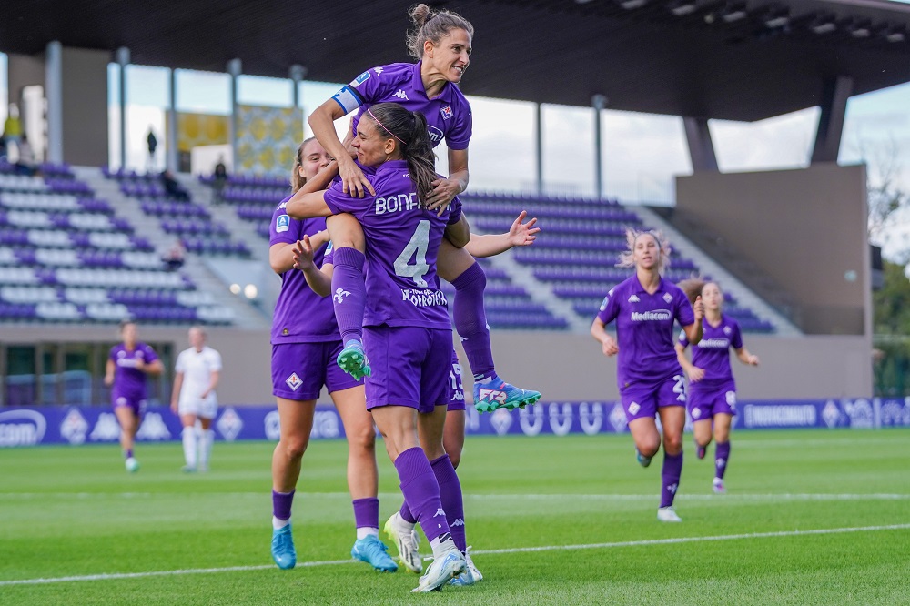 Calcio femminile, vittorie di Fiorentina e Inter negli