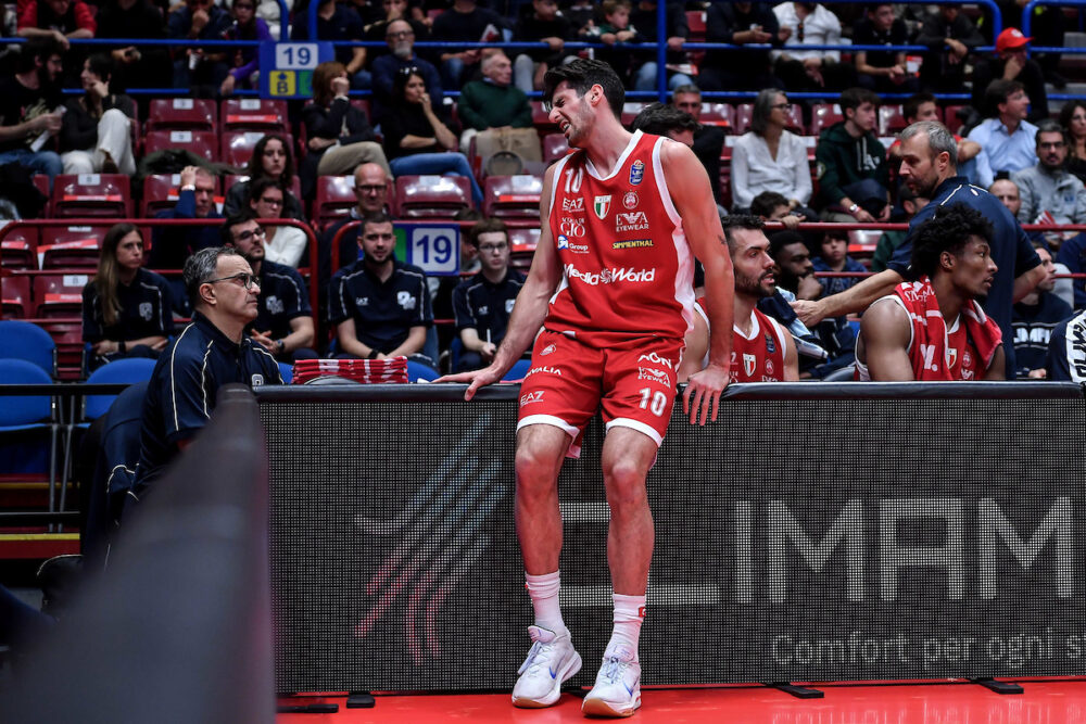 Basket: Olimpia Milano, ancora brividi. Dopo Josh Nebo problemi anche per Bolmaro