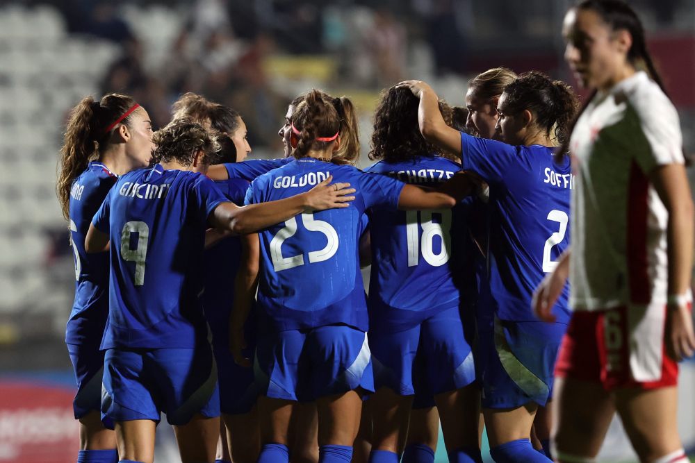 LIVE Italia Spagna 0 0, amichevole calcio femminile in DIRETTA: risuonano gli inni nazionali