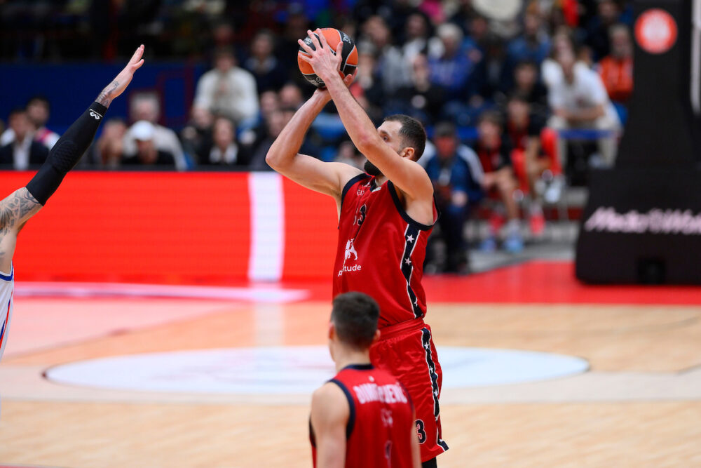 LIVE Baskonia Olimpia Milano, Eurolega basket in DIRETTA: serve una vittoria per la svolta, Shields out per infortunio