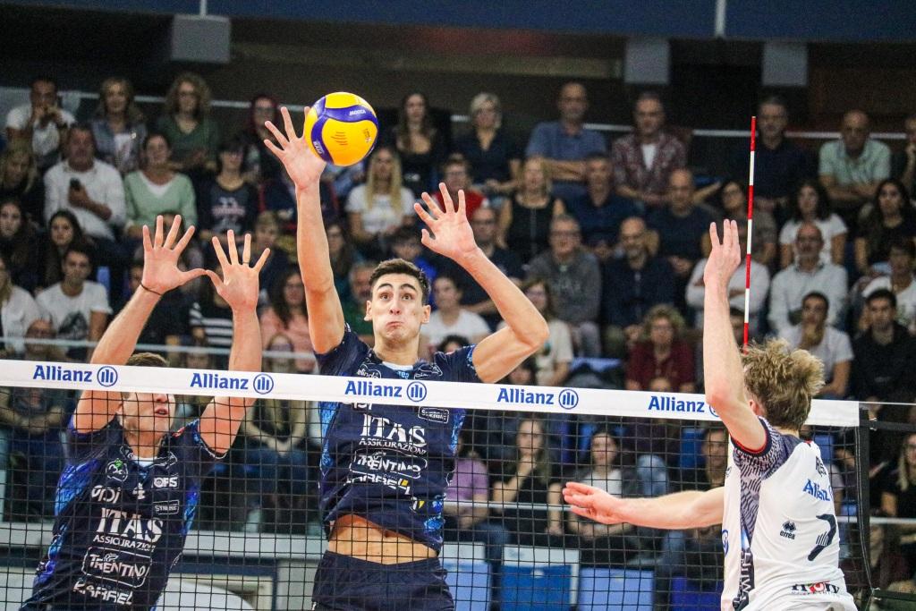 Volley, Trento e Piacenza non si fermano in Superlega: colpi in trasferta per le prime della classe! Civitanova ok