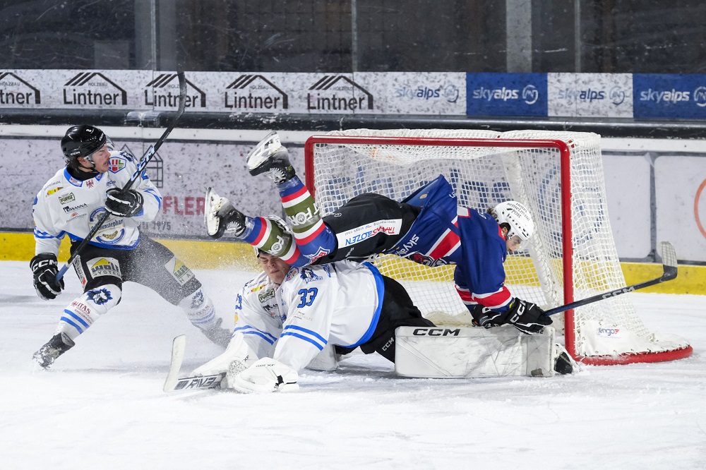 Hockey ghiaccio: Merano supera l’Unterland nel derby di Alps League. Sorride Vipiteno