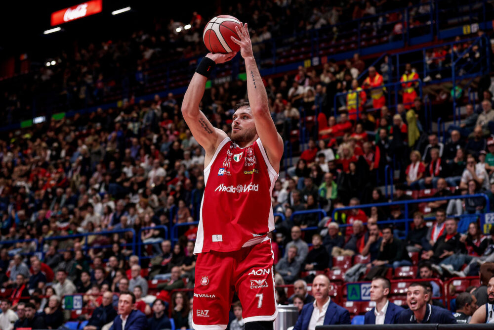 Basket, l’Olimpia Milano sfida la capolista Trento in Serie A. La Virtus Bologna ospita Treviso