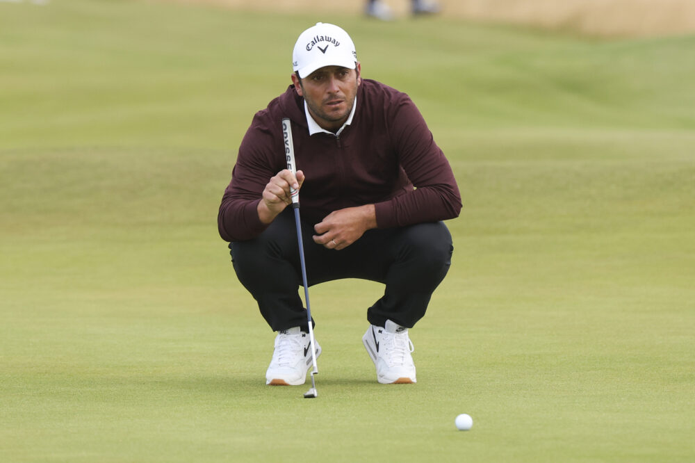 Golf: Francesco Molinari non molla ed avvicina i primi cinque alle Bermuda. Comanda Lower