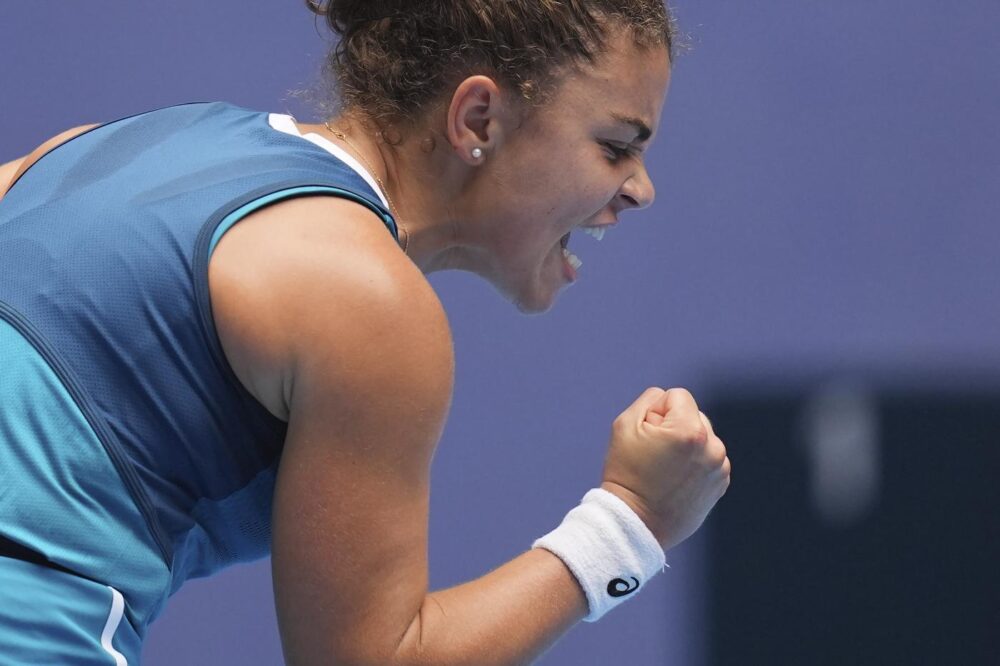 Jasmine Paolini parte a razzo alle WTA Finals! Vittoria di platino in 2 set sulla rientrante Rybakina