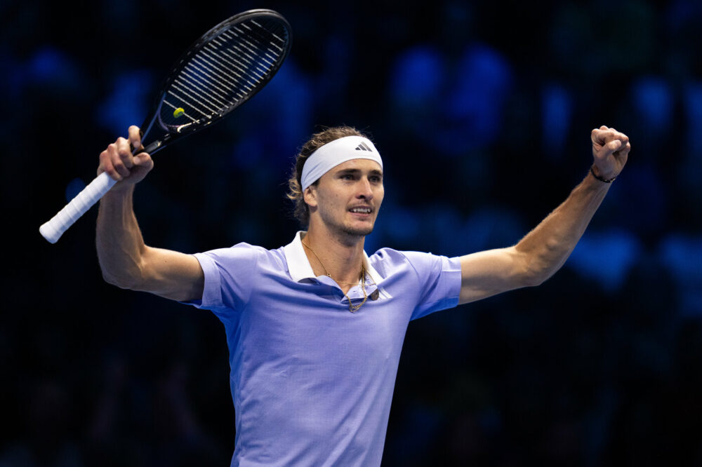 Alcaraz eliminato alle ATP Finals! Uno Zverev impressionante si impone in due set