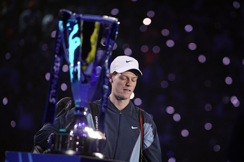 Jannik Sinner vince le ATP Finals: “Il primo titolo in Italia, ho giocato il miglior tennis: c’è ancora margine”