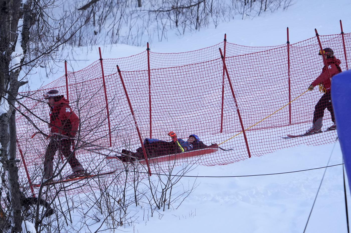 Cosa è successo a Mikaela Shiffrin? Gli aggiornamenti sull’infortunio: “Ha chiesto i tempi intermedi”