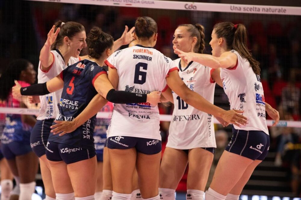 Volley femminile, Chieri si regala la finale di Challenge Cup! Golden set trionfale con il Galatasaray, derby con Roma?