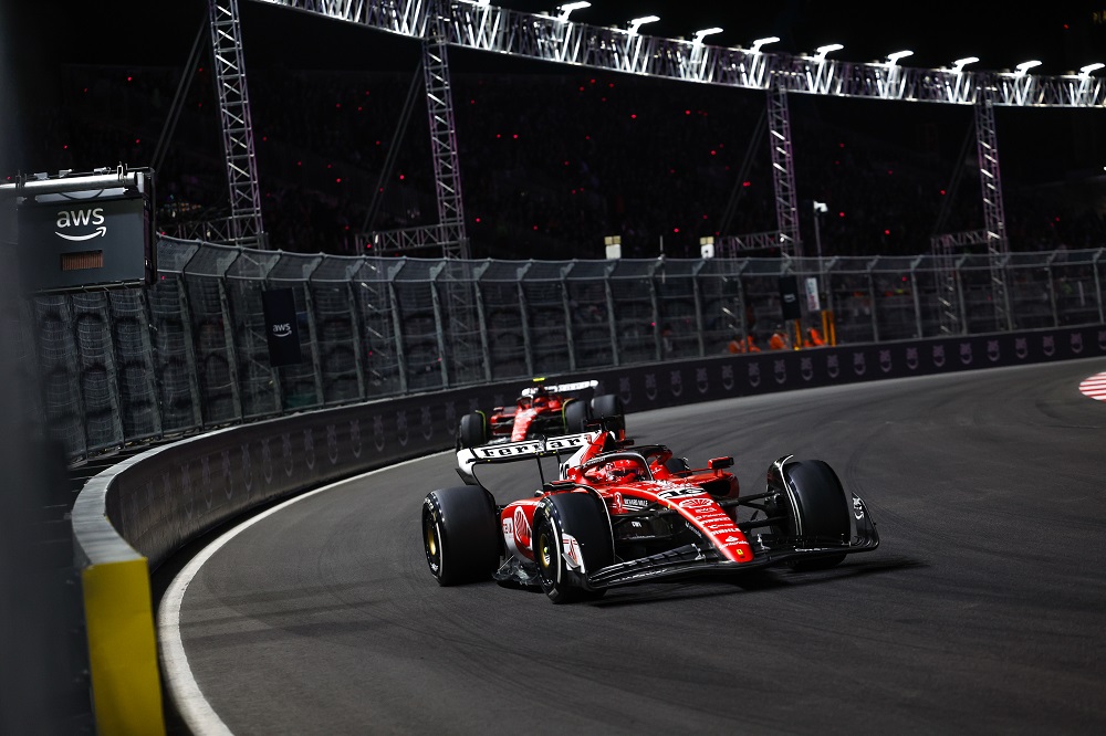 LIVE F1, GP Las Vegas 2024 in DIRETTA: la Ferrari cerca l’attacco alla McLaren