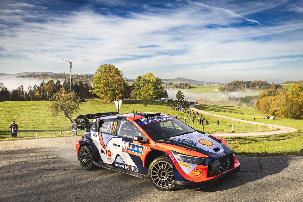 Rally, Thierry Neuville parte per il round conclusivo in Giappone per mettere le mani sul suo primo titolo