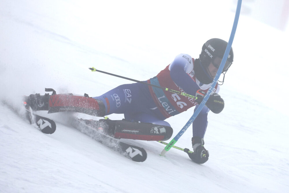 Sci alpino, Tommaso Saccardi vince in Coppa Europa: straripante rimonta nello slalom di Levi