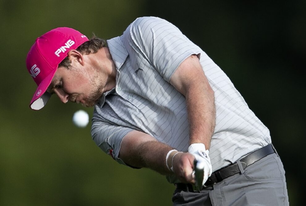 Golf, Eddie Pepperell in testa all’AfrAsia Bank Mauritius Open. Bene Paratore