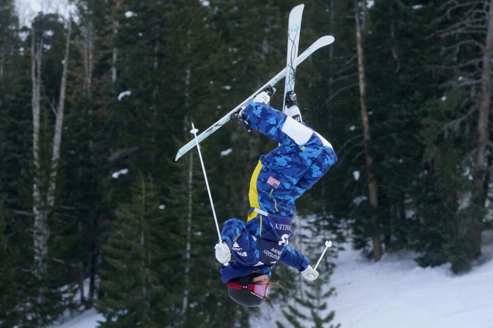 Sci freestyle: Wallberg e Kauf trionfano nel dual moguls a Bakuriani