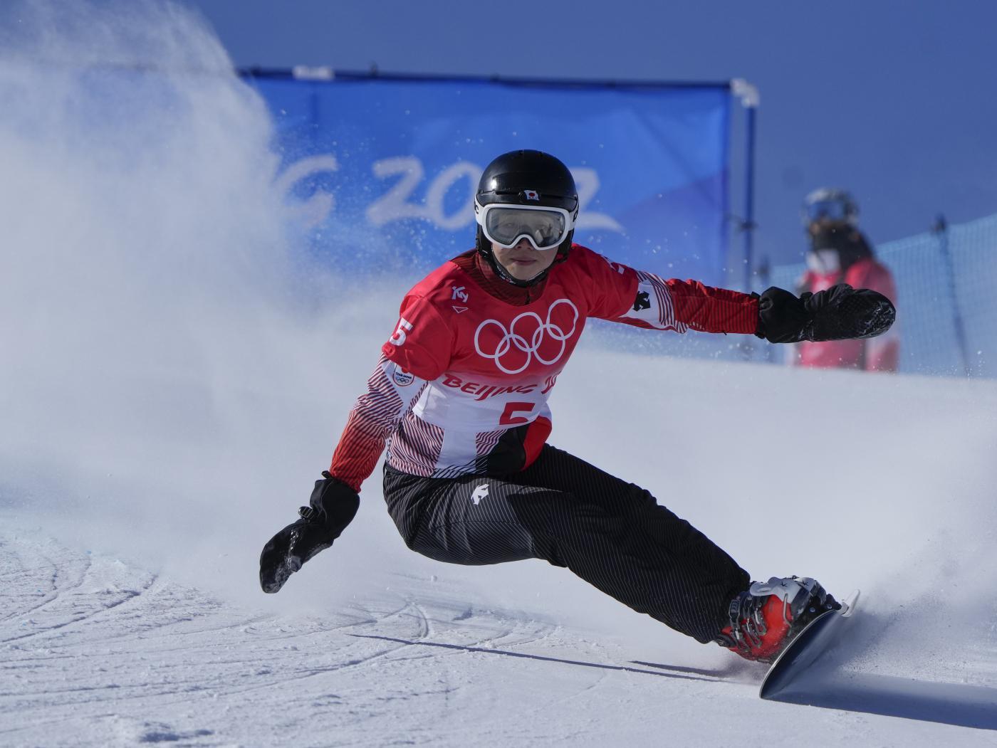 Snowboard, Claudia Riegler sul podio a 51 anni nel PSL di Yanqing! Miki le spezza il sogno della vittoria